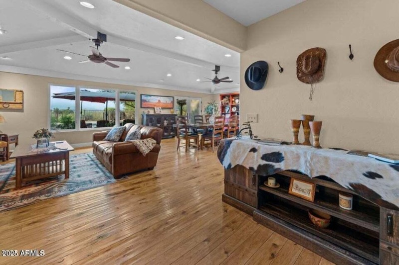 20250825170427851237000000-o