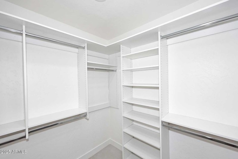 Primary Bedrooom-Closet2