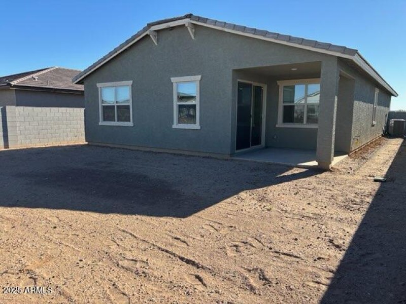 15966 W COTTONTAIL Lane