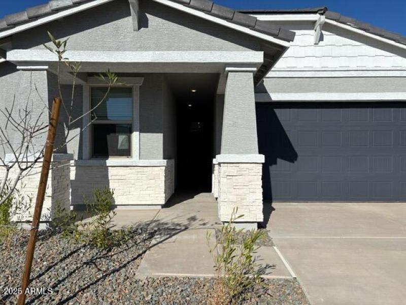 15942 W COTTONTAIL Lane