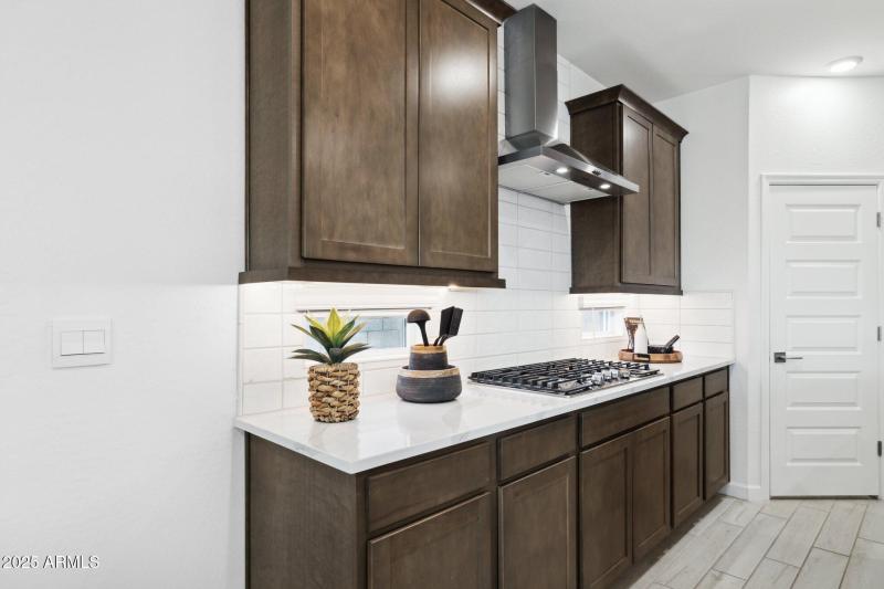 79-web-or-mls-6794-w-spur-dr-37