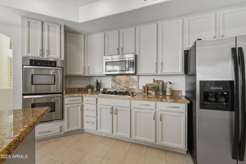 20652_N_53RD_AVE_1st_008