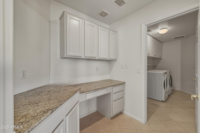 20652_N_53RD_AVE_1st_017