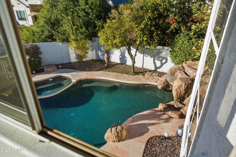 20652_N_53RD_AVE_2nd_004