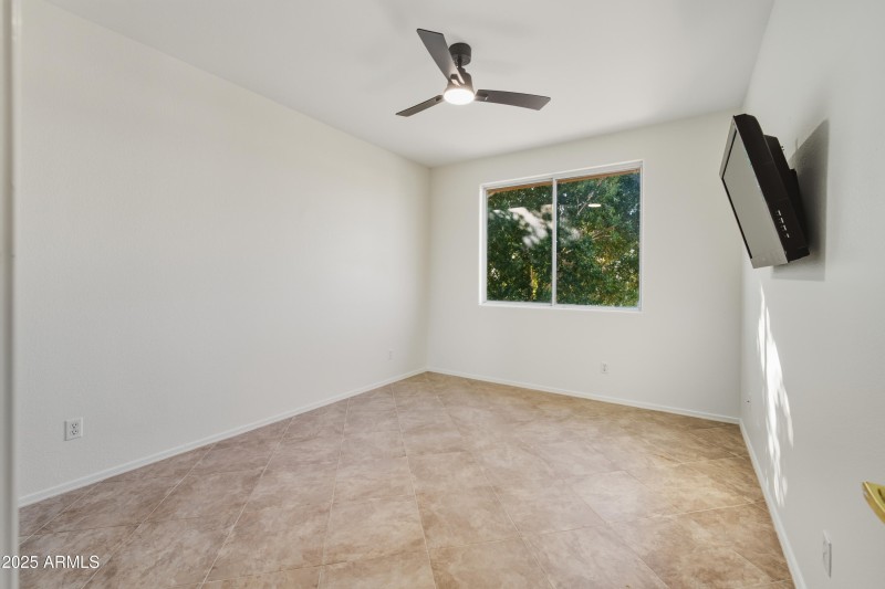 20652_N_53RD_AVE_2nd_014