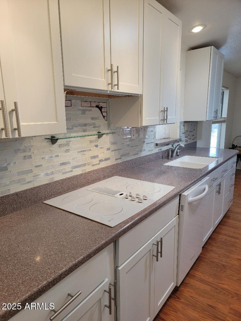 812 kitchen counters