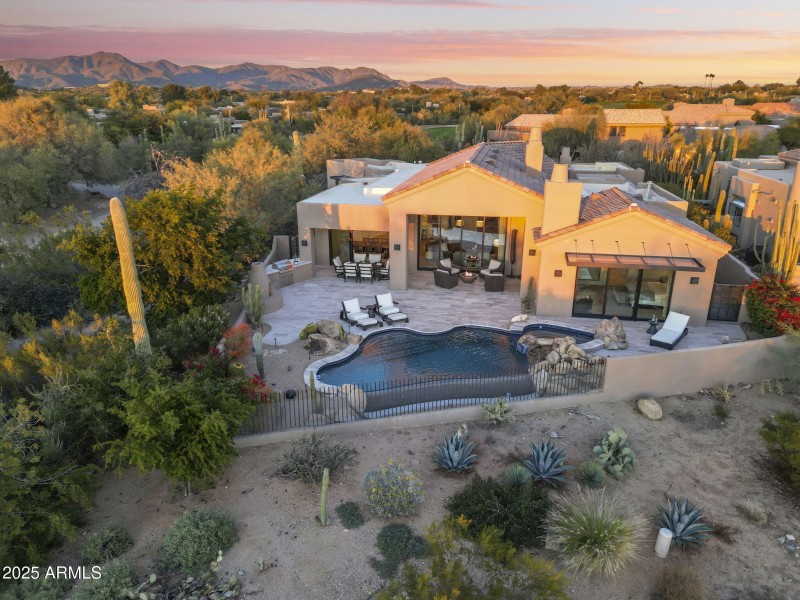 5BR/5BA Boulders Estate with Casita