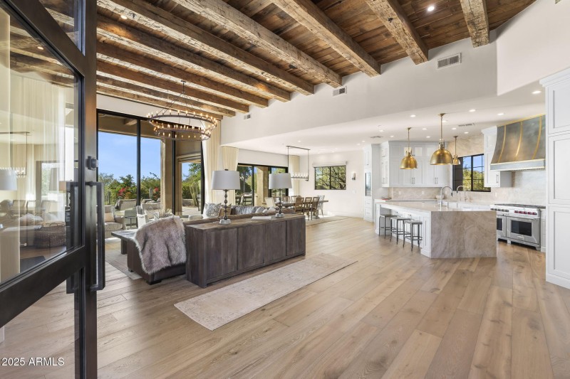 Zero-step transformation 5BR/5BA/Casita