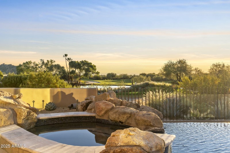 5BR/5BA Boulders Estate with Casita