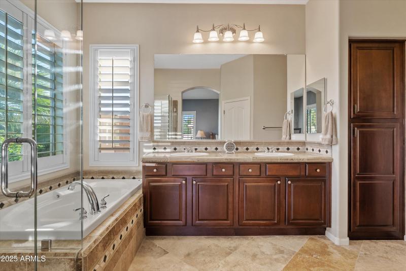 Primary Suite Bathroom