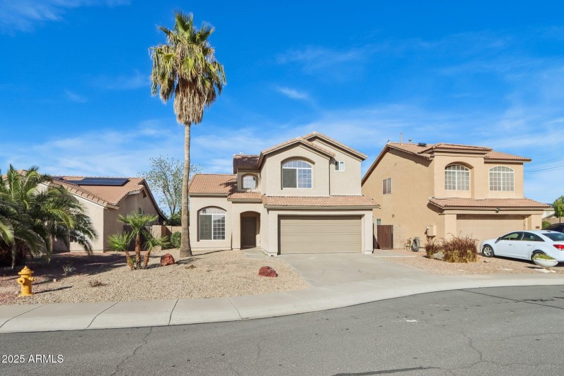 5-web-or-mls-E Oakland St-S1512-005