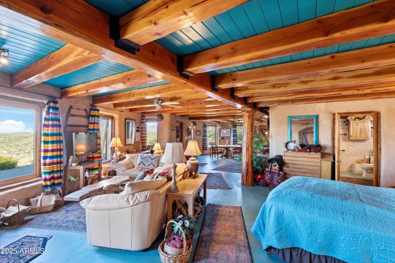 31-Living and Bedroom