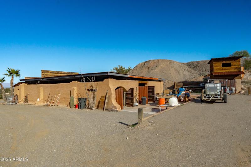 61-Workshop Rear View