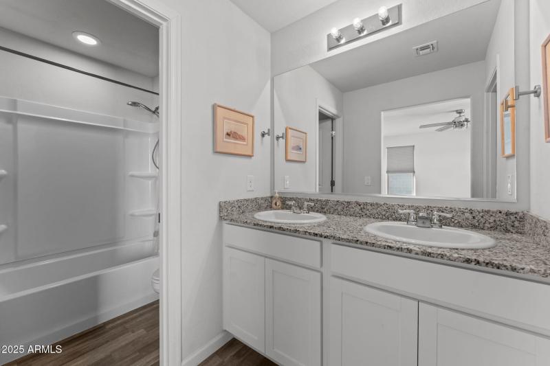 6-web-or-mls-DSC04564