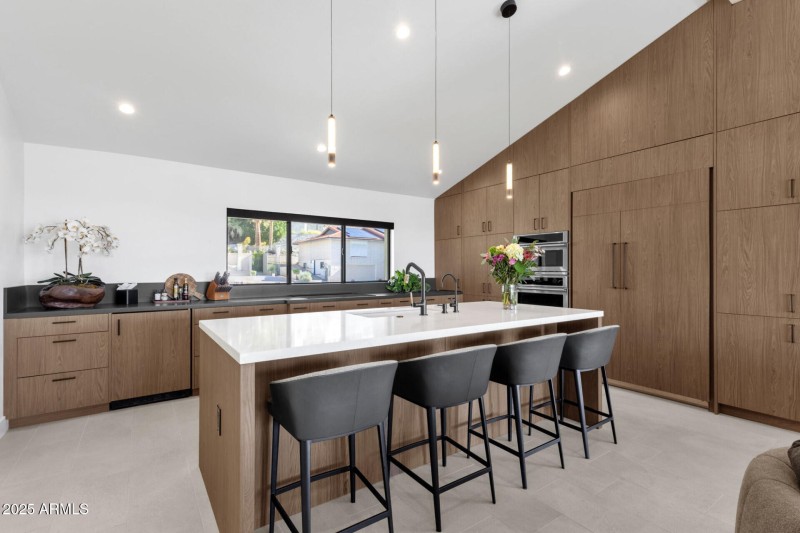 7112N23rdWay_63815_11