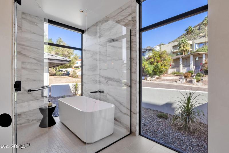 7112N23rdWay_63815_25