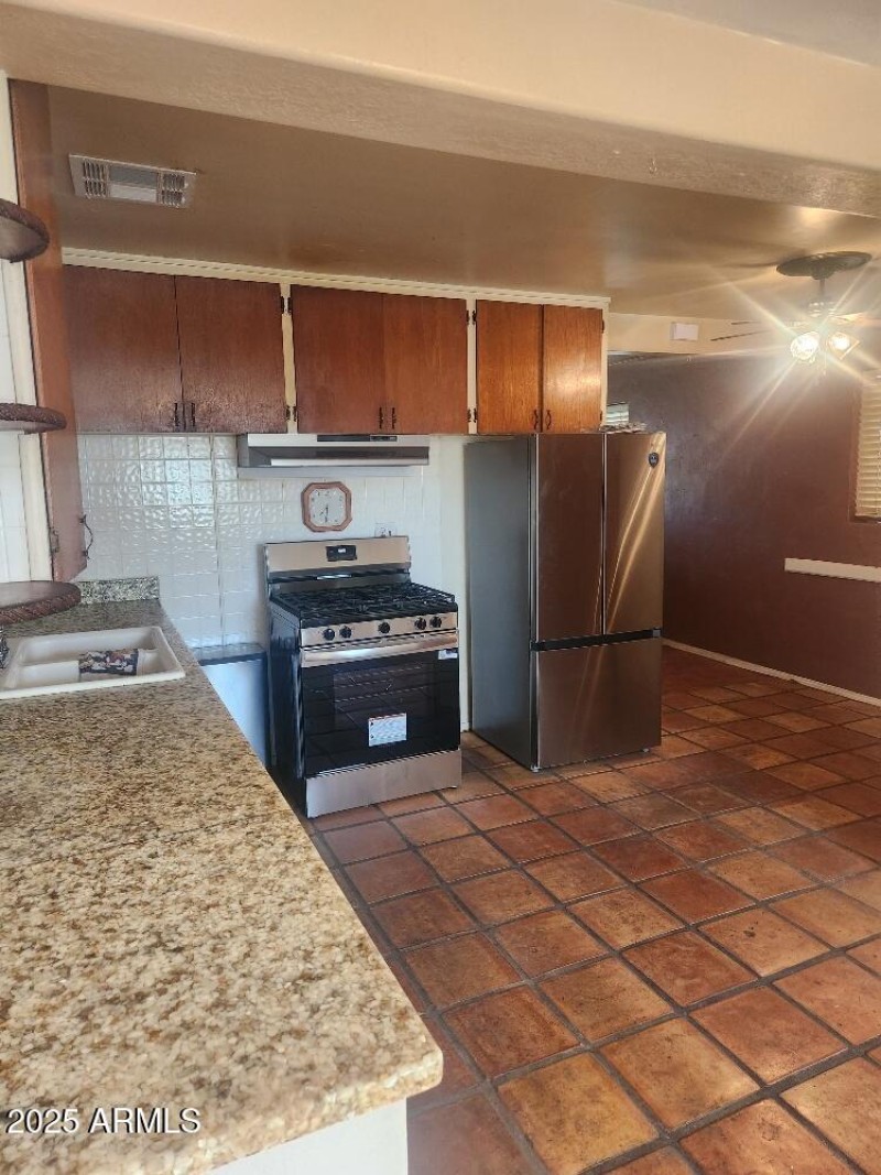 20251215_101758_resized