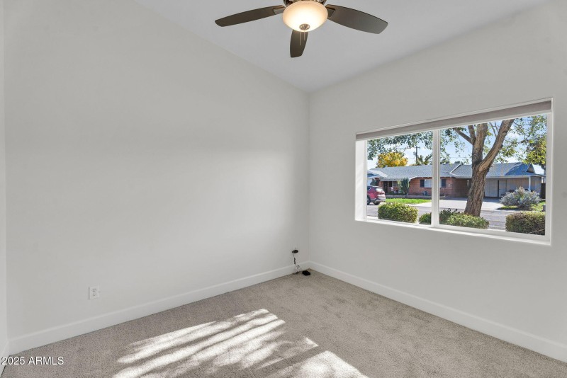 29-web-or-mls-8522 E Vernon Ave-29