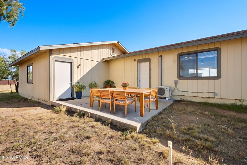 30-Back-Patio - Outdoor - Standard - 4