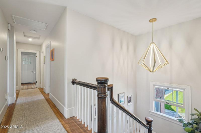 38-web-or-mls-W Lynwood St-S1412-038