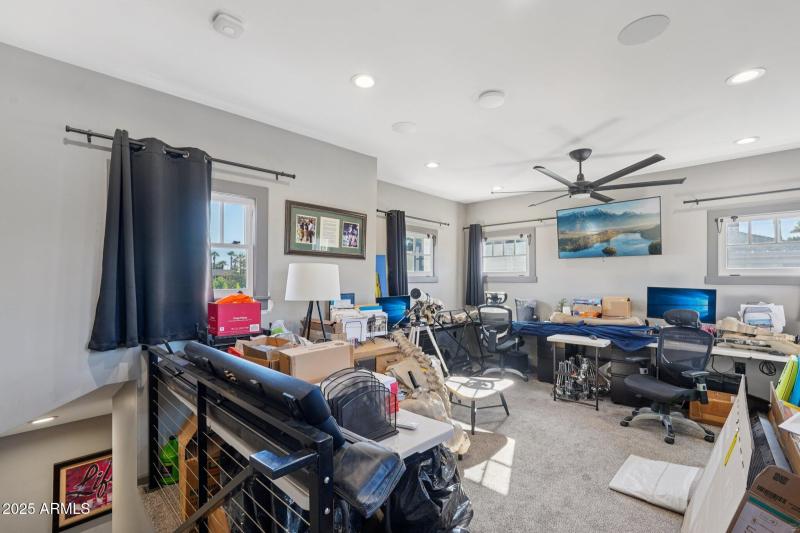 48-web-or-mls-W Lynwood St-S1412-048