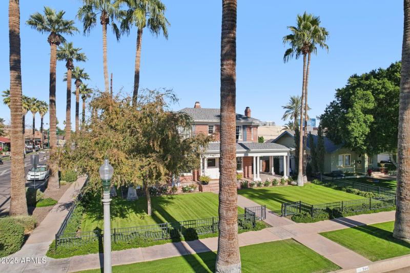 68-web-or-mls-W Lynwood St-S1412-068