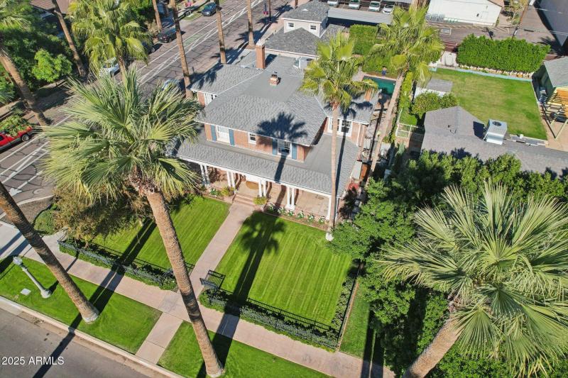 72-web-or-mls-W Lynwood St-S1412-072