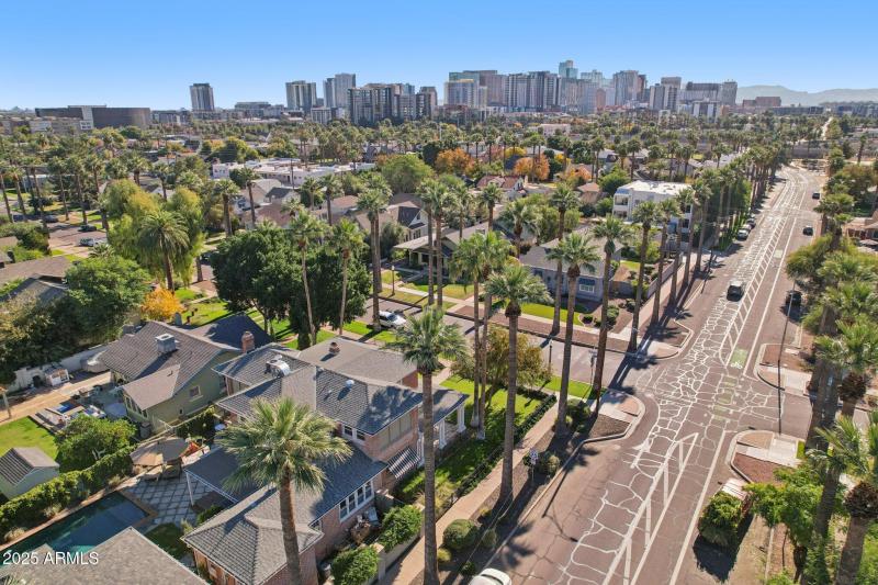 81-web-or-mls-W Lynwood St-S1412-081