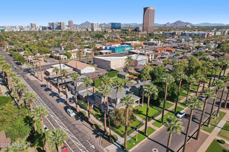 82-web-or-mls-W Lynwood St-S1412-082