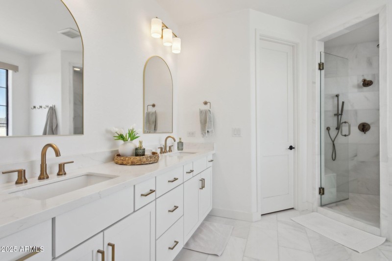 26-web-or-mls-13637-e-eclipse-dr