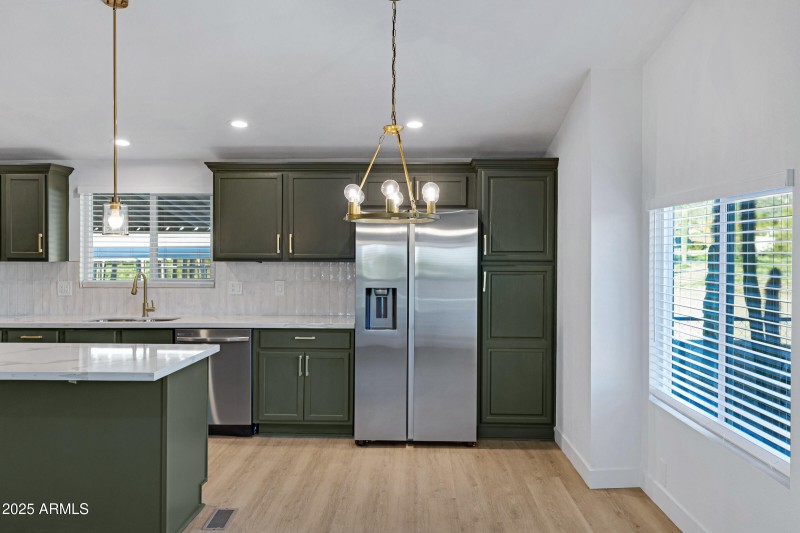 4556 N Ironwood Dr-14 2