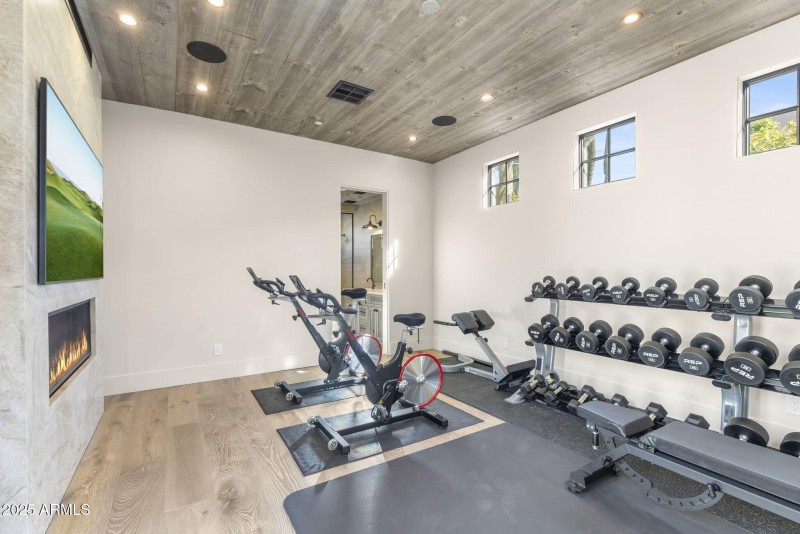 1BR/1BA/FP/W-D Casita=Ensuite BR 5 of 5