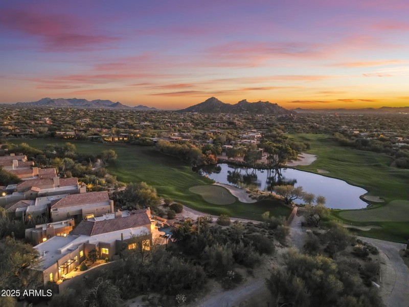 Between 18th Holes of 2 Boulders courses