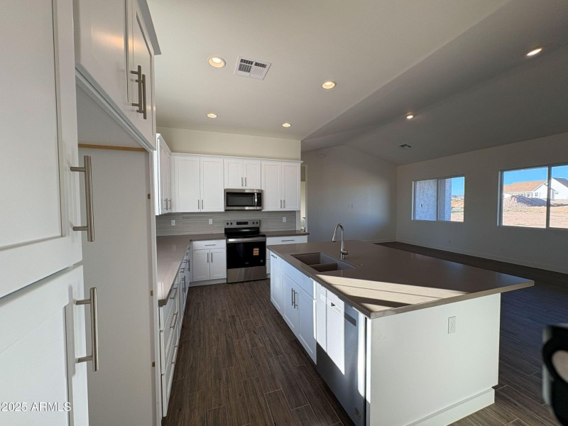 1800 W Caramel Court