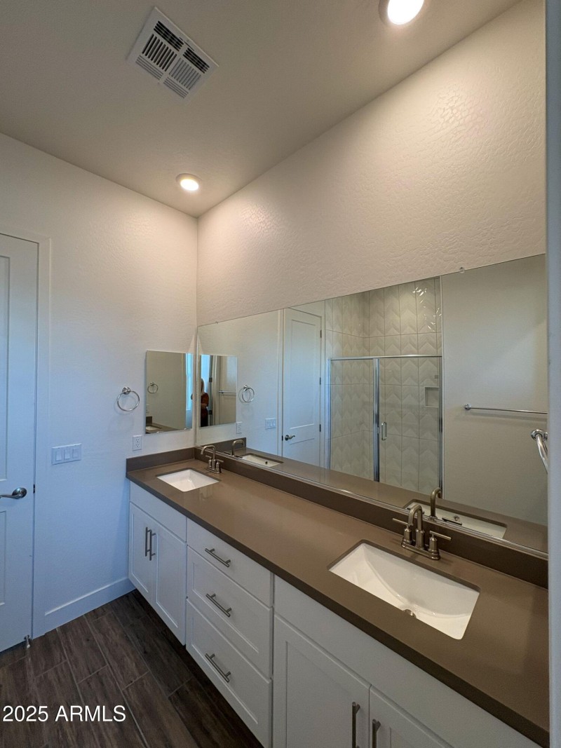 1800 W Caramel Court