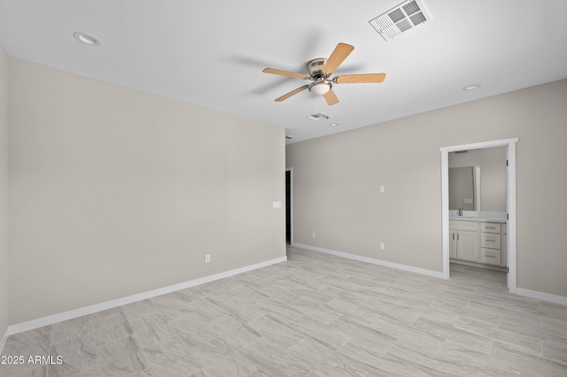 31912 S Bush St Wittman AZ 85361-9