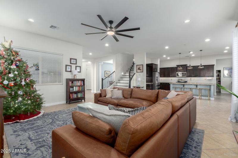 20252 E Quintero Rd.