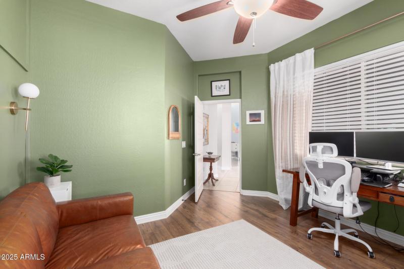 Office/Versatile Space