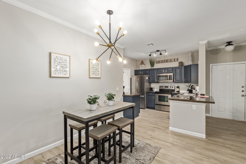 0010-10 - Dessert Foothills