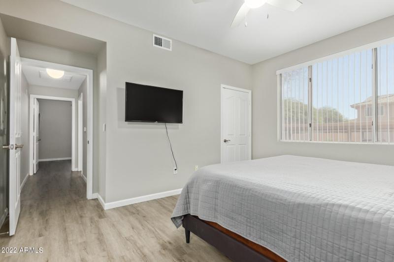 0016-15 - Dessert Foothills