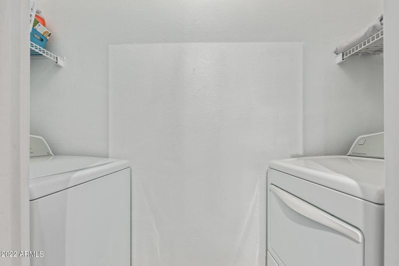 0023-23 - Dessert Foothills