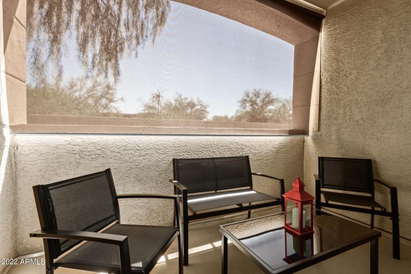 0024-24 - Dessert Foothills