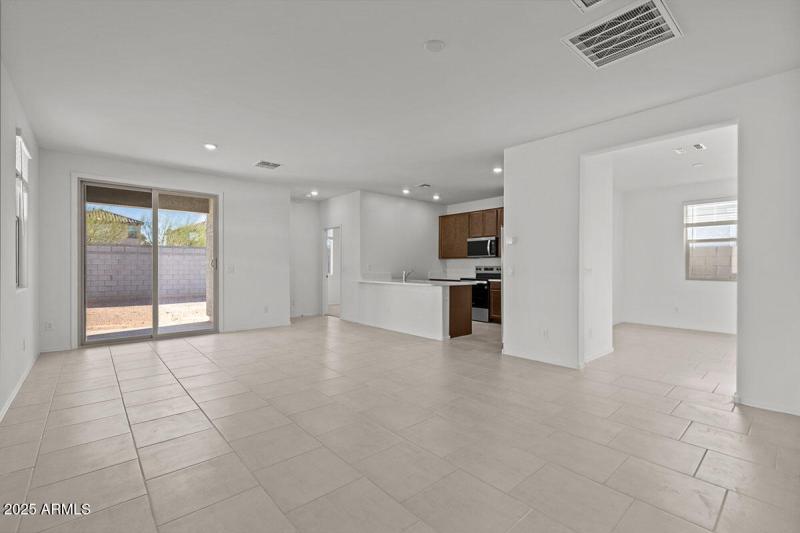 KBPHX_MIR_MagnoliaatDesertPassage-Lot10_