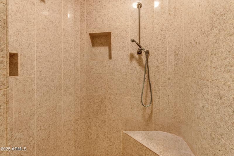 16-web-or-mls-046_a4m_br scts