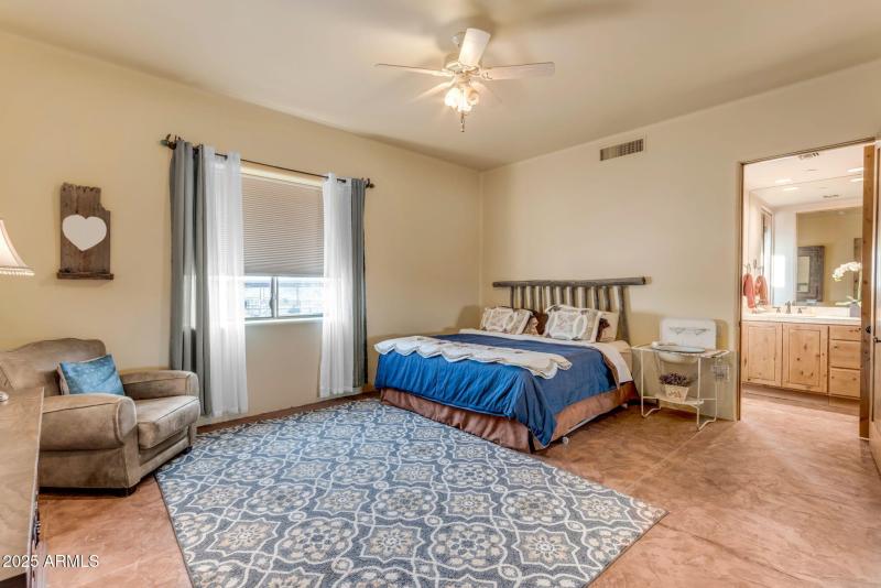 24-web-or-mls-070_a4m_br scts