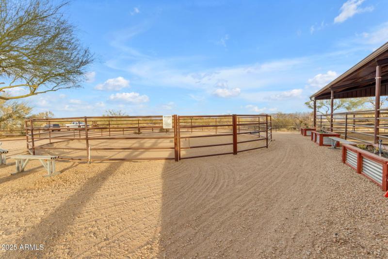 60' round pen