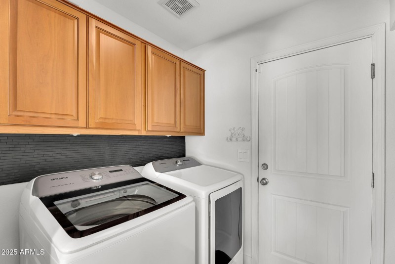 50-web-or-mls-27th-33