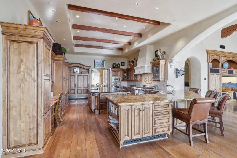 Camelback Mtn • 1-Level Home