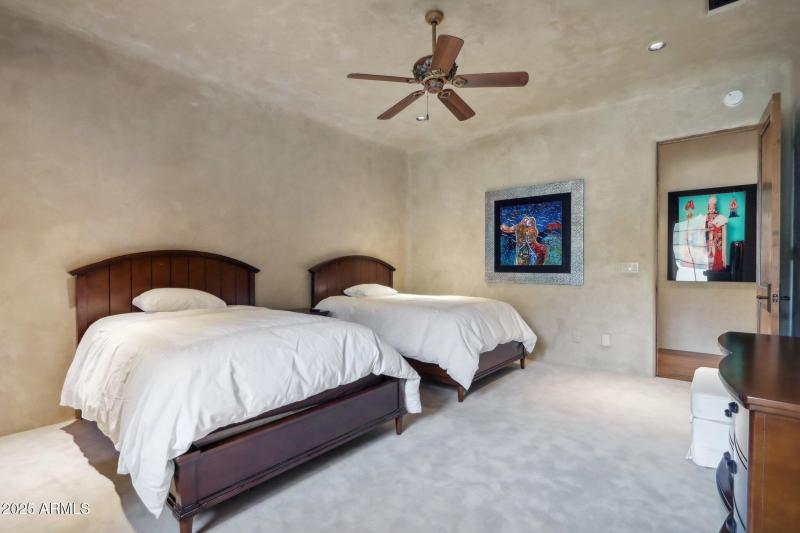 Camelback Mtn • 1-Level Home