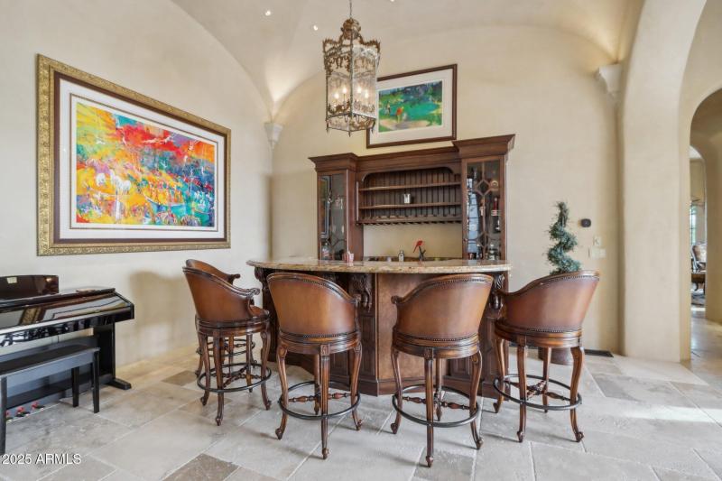 Camelback Mtn • 1-Level Home